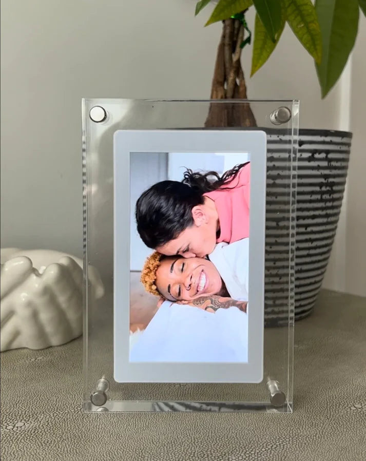 Infinity Digital Frame